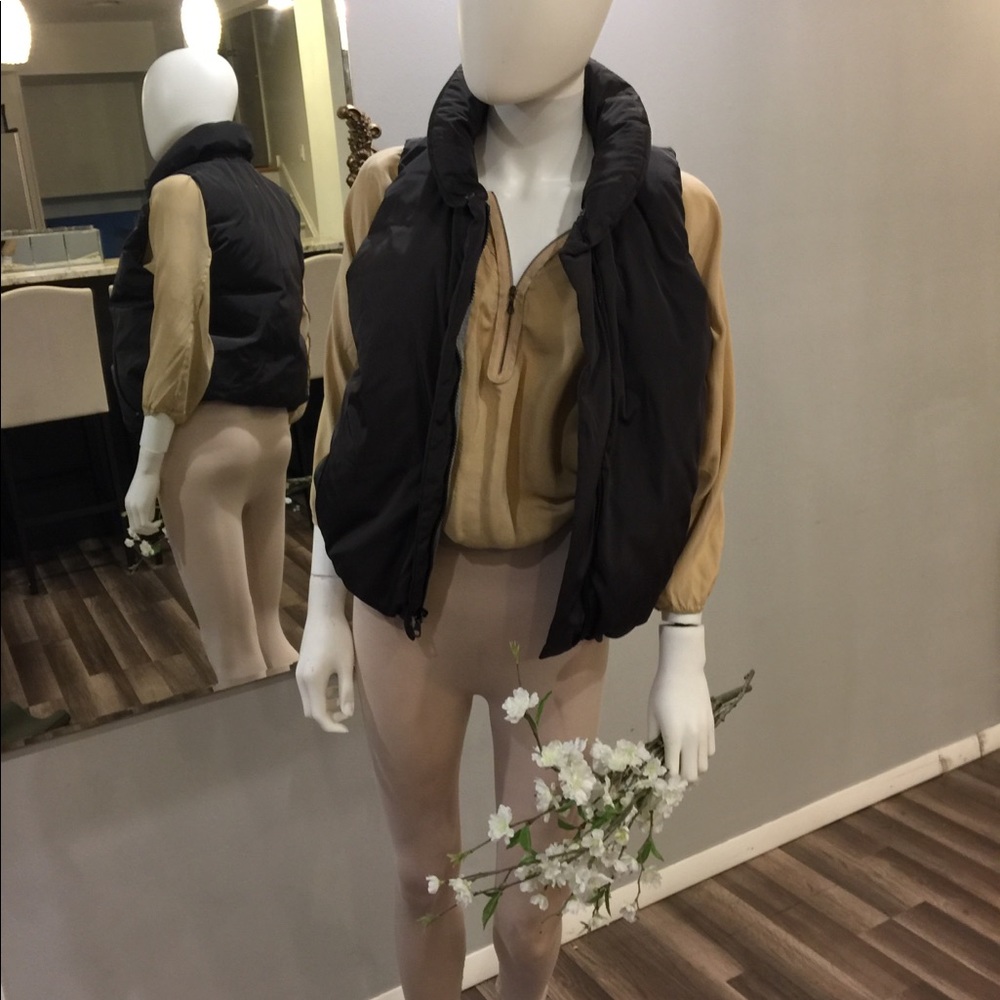 Gap vest 🎉🎉🎉 sold 🎉🎉